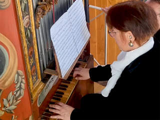 Elise Rollin joue l’orgue napolitain Baffi
